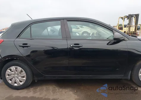 2018 Kia Rio Lx z USA, uszkodzony, nr VIN 3KPA25AB0JE096040